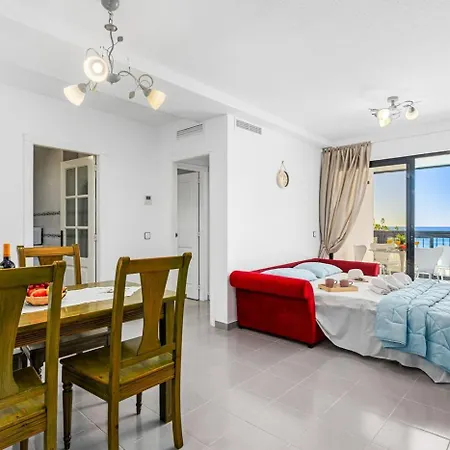 Apartment Colon - Plusholidays *